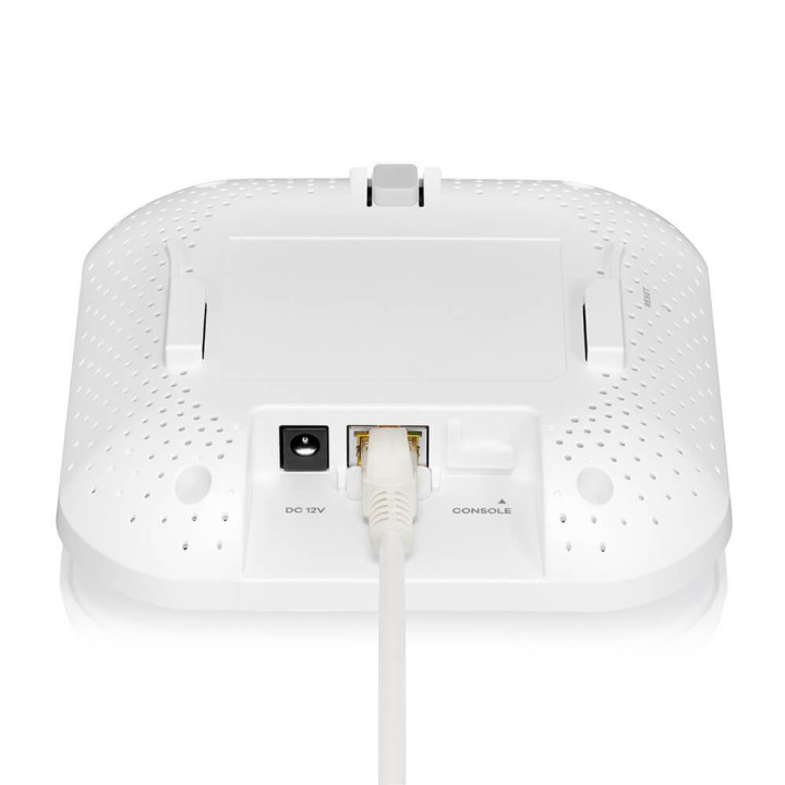 Аксес-пойнти Zyxel NWA50AXPRO, 2.5GB LAN Port, 2x2:3x3 MU-MIMO, Standalone / NebulaFlex Wireless Access Point, Single Pack include Power Adaptor, EU and UK, ROHS - NWA50AXPRO-EU0102F