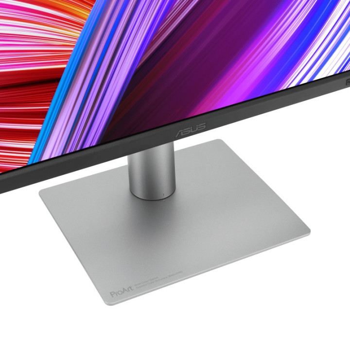 Монитор Asus ProArt Display PA329CRV 31.5", IPS, 4K UHD (3840 x 2160), 98% DCI-P3, Color Accuracy DE u003C 2, Calman Verified, USB-C PD 96W - 90LM02C0-B01K70