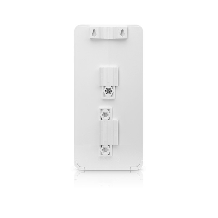 Мрежов комутатор Ubiquiti NanoSwitch N-SW, 4x 10/100/1000Mbps RJ45 PoE - 3