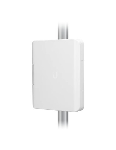 Мрежов комутатор Ubiquiti USW-Flex-Utility, 5-портов управляем, 10/100/1000 Mbps, PoE - 1