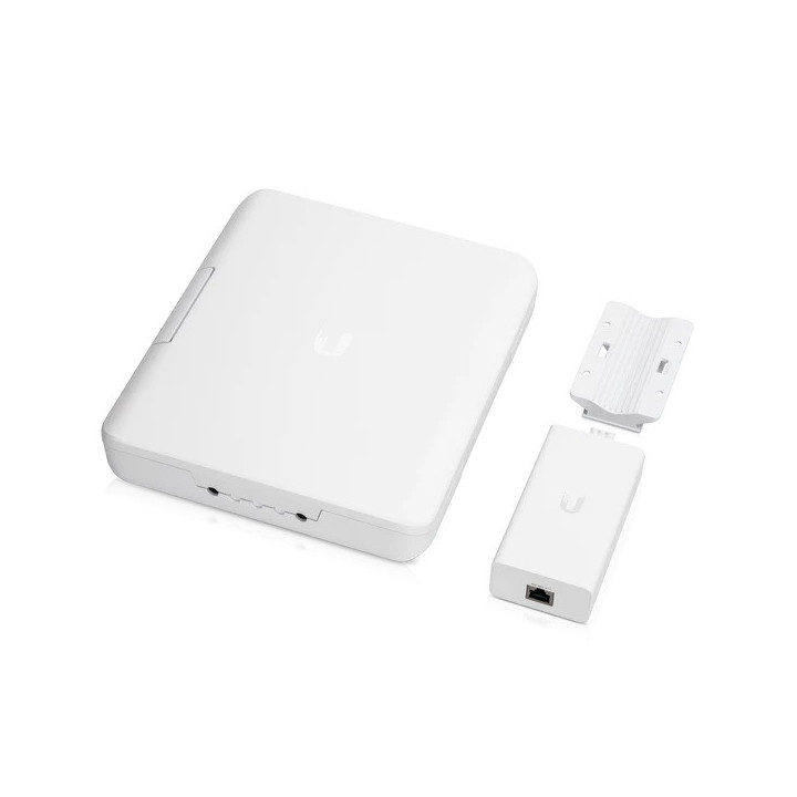 Мрежов комутатор Ubiquiti USW-Flex-Utility, 5-портов управляем, 10/100/1000 Mbps, PoE - 3
