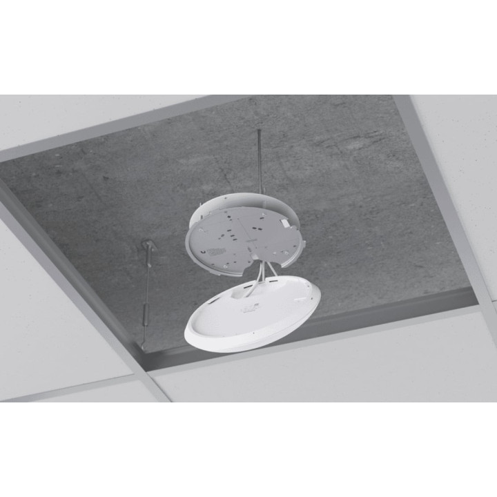 Точка за достъп Ubiquiti U7 Pro, 5 GHz, 2x2 MIMO, 1x 2,5 GbE - U7-PRO - 6