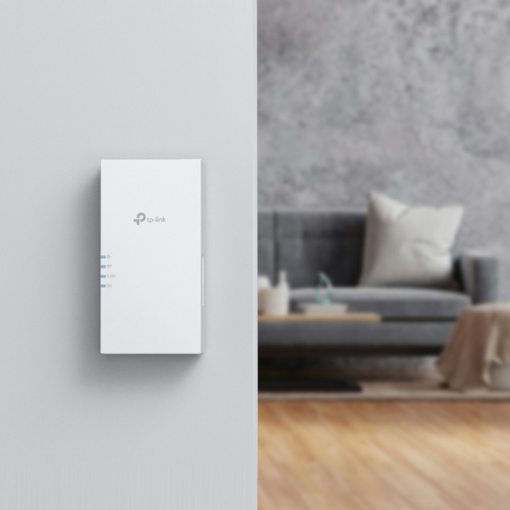 WiFi удължител TP-Link RE220BE, двубандов BE3600 WiFi 7 - 7