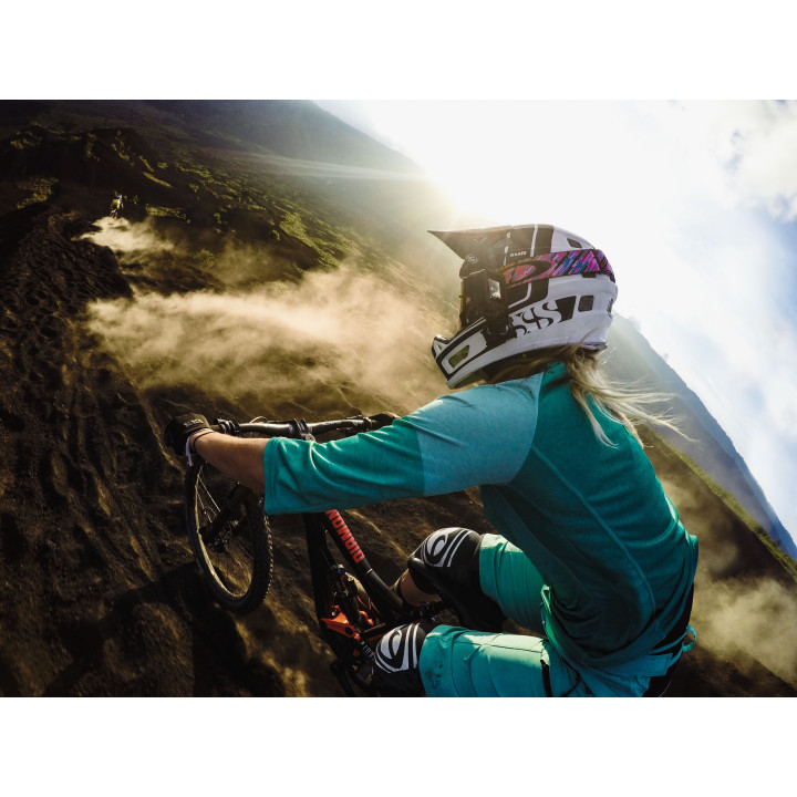 Спортна екшън камера GoPro HERO5 Black   подарък 32GB карта памет SanDisk Extreme 100 mb/s