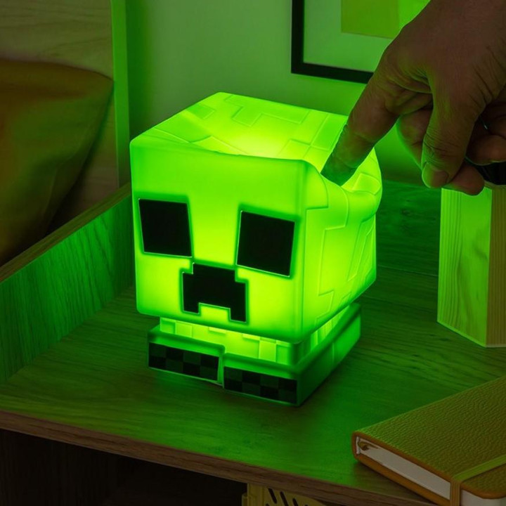 Лампа Paladone: Minecraft - Creeper SquishyGlo Silicone Light Recharge
