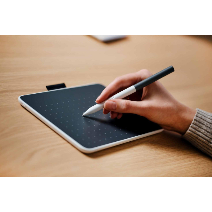 Графичен таблет Wacom One Pen Medium, 216 x 135 mm, 2540 lpi, 4096 нив