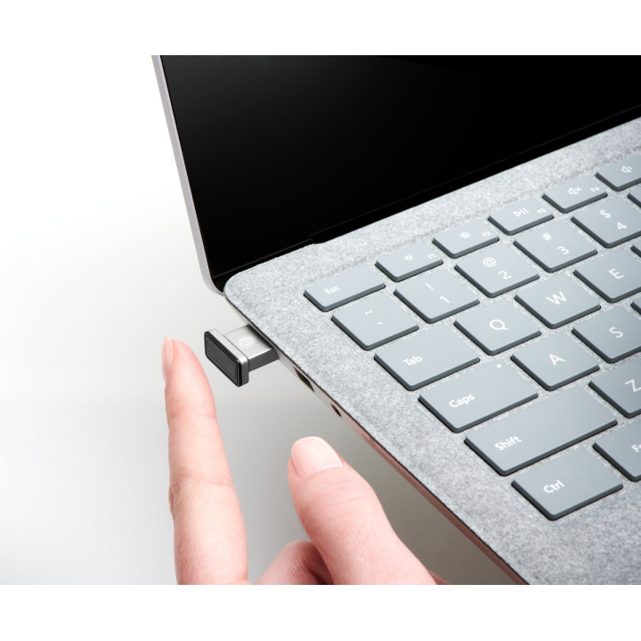 Ключ за пръстов отпечатък Kensington VeriMark IT - K64704EU - 8