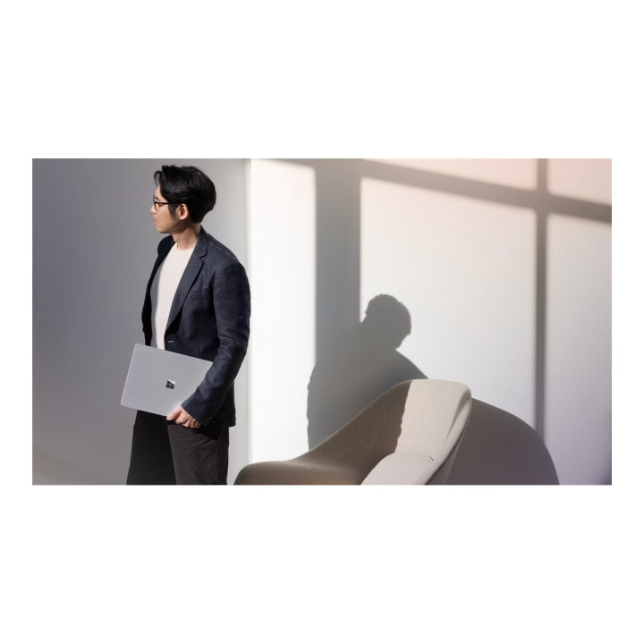 Лаптоп Microsoft Surface Laptop, 13" PixelSense (2880x1920) Touch, Snapdragon X Plus X1P-42-100, 16GB RAM, 256GB SSD, Windows 11