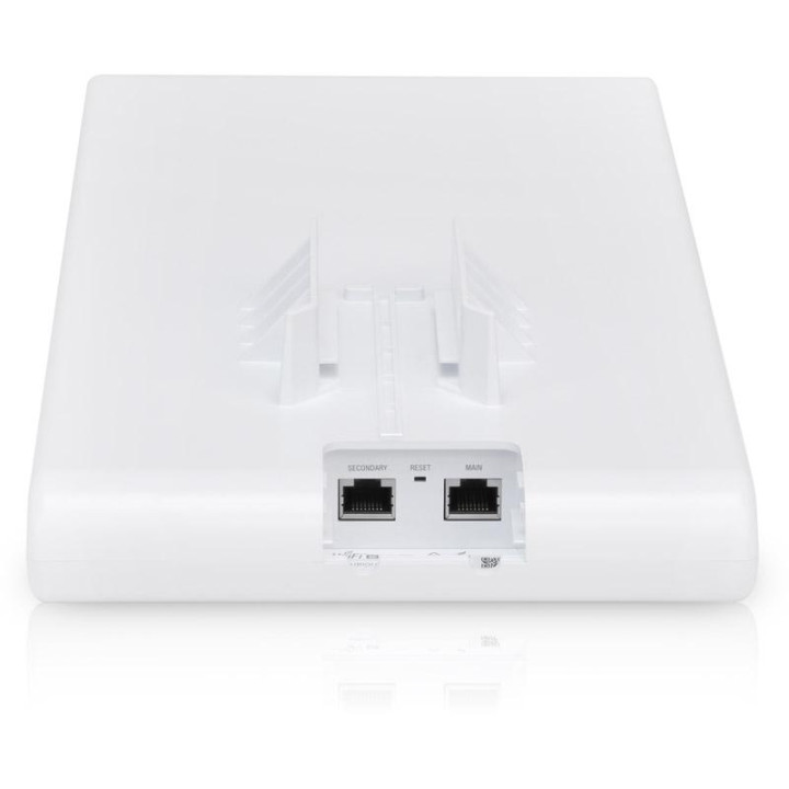 Точка за достъп Ubiquiti UAP-AC-M-PRO, 802.11ac, 1300Mbps, 2.4/5GHz, 2x Gigabit, PoE - UAP-AC-M-PRO - 4
