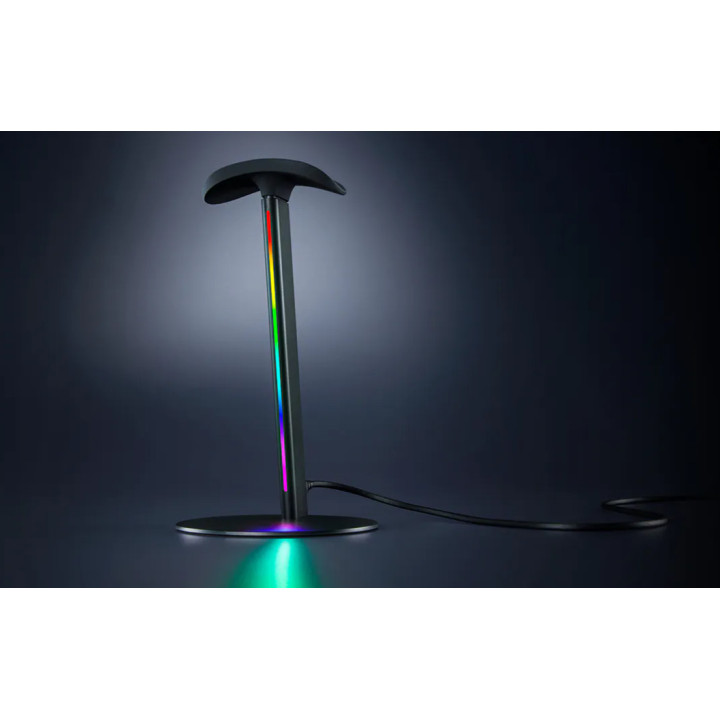 Поставка за слушалки Razer Base Station V3 Chroma - RC21-02360100-R3M1 - 2