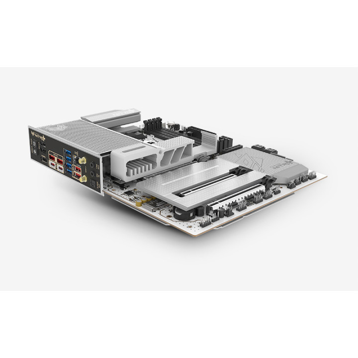 Дънна платка Sapphire NITRO+ X870E PhantomLink Polar Edition, Socket AM5, 4 × DDR5, PCIe 5.0 x16, 4 × M.2, Wi-Fi 7, ATX - 52122-