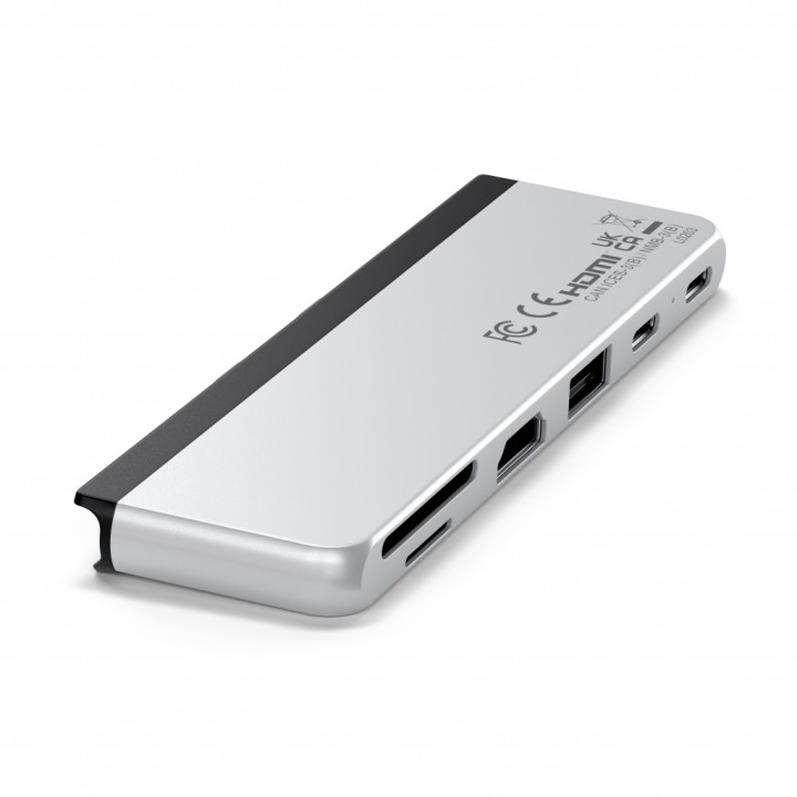 Хъб Satechi Dual USB-C за Surface Pro 9, 1x USB4 100W PD, 1x HDMI 2.0 4K/60Hz, 2x USB-C 3.2 Gen 2, 1x USB-A 3.2 Gen 2, SD/microS