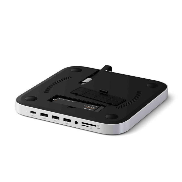 Докинг станция Satechi за Mac Mini/Studio, 1x USB-C 3.2, 1x USB-A 3.2, 2x USB-A 3.0, 3.5mm аудио, Micro/SD четец, отделение за N