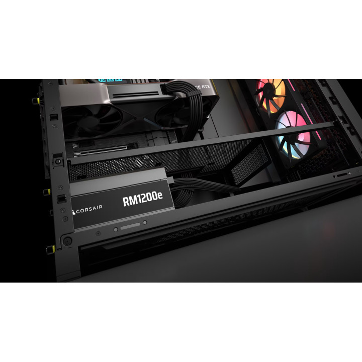 Модулно захранване CORSAIR RMe Series RM1200e, 1200W, ATX 3.1, 80 PLUS Platinum - CP-9020316-EU - 10