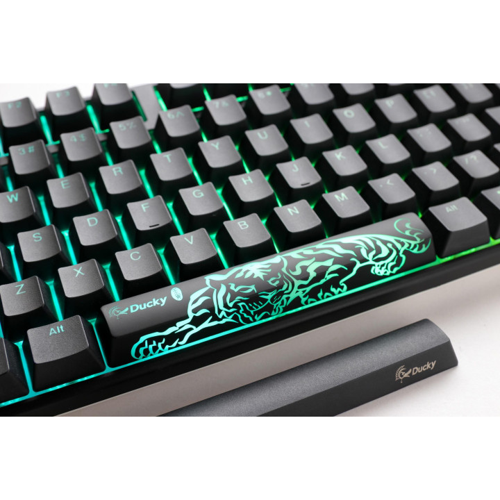Геймърскa механична клавиатура Ducky One 3 Classic TKL Hotswap Cherry MX Black, RGB, PBT Keycaps - DKON2187ST-AUSPDCLAWSC1