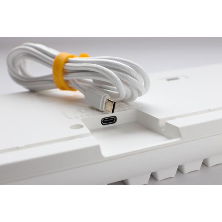 Геймърскa механична клавиатура Ducky One 3 Pure White TKL Hotswap Cherry MX Brown, RGB, PBT Keycaps - DKON2187ST-BUSPDPWWWSC1