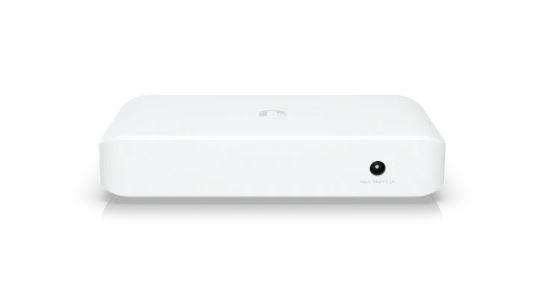 Мрежов комутатор Ubiquiti Lite 8 PoE, 8x 10/100/1000 Mbps RJ45 портове, SFP слотове, управляем, 16 Gbps капацитет - USW-Lite-8-POE - 5