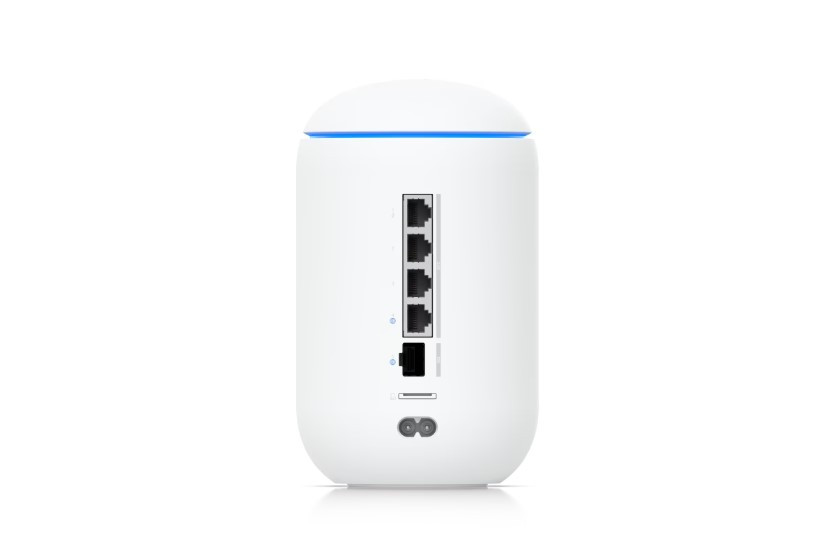 Десктоп маршрутизатор Ubiquiti UniFi Dream Router 7 UDR7, 10G SFP+, Quad-core ARM Cortex-A53 1.5GHz, WiFi 6/6E/7, Пасивно охлаждане - 3