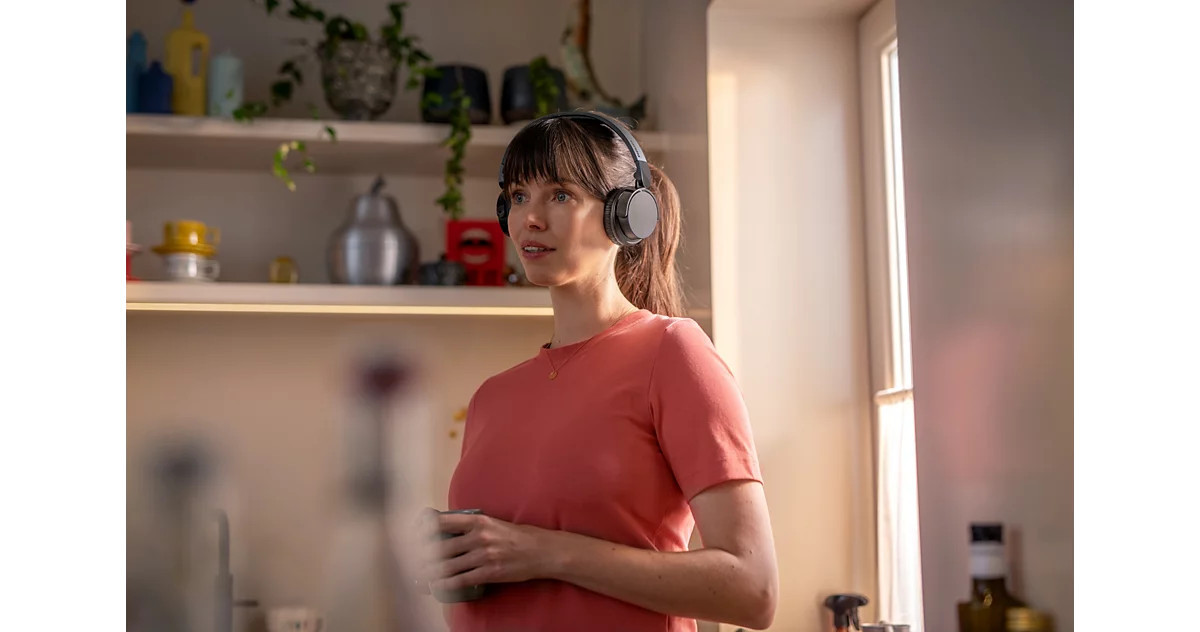 Безжични слушалки Philips TAH4209, Over-ear затворен тип, Bluetooth 5.3, 55h батерия - TAH4209BK/00 - 2