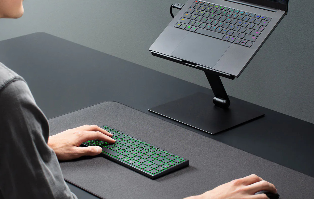 Bluetooth нископрофилна геймърска клавиатура Razer Joro Portable - US Layout - RZ03-02360100-R3M1 - 2
