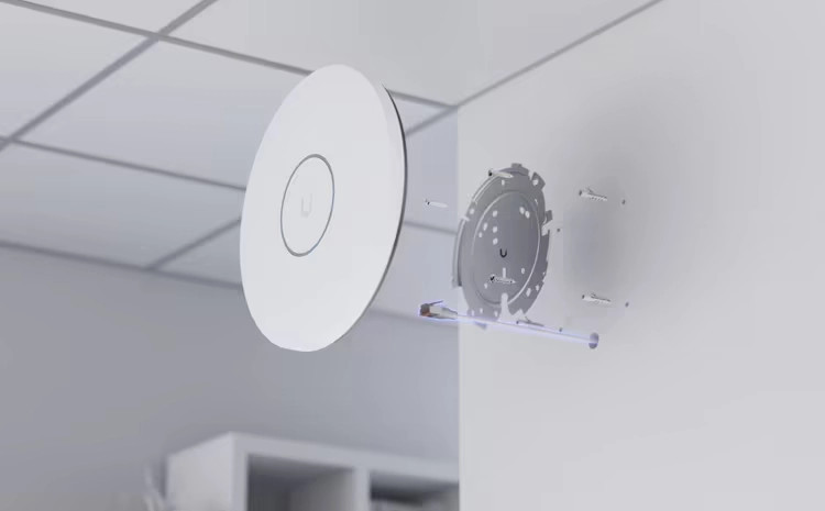 Access Point UBIQUITI UniFi U7 Pro XGS, WiFi 7, 2.4/5/6 GHz, 10GbE порт, PoE++ - U7-PRO-XGS - 7