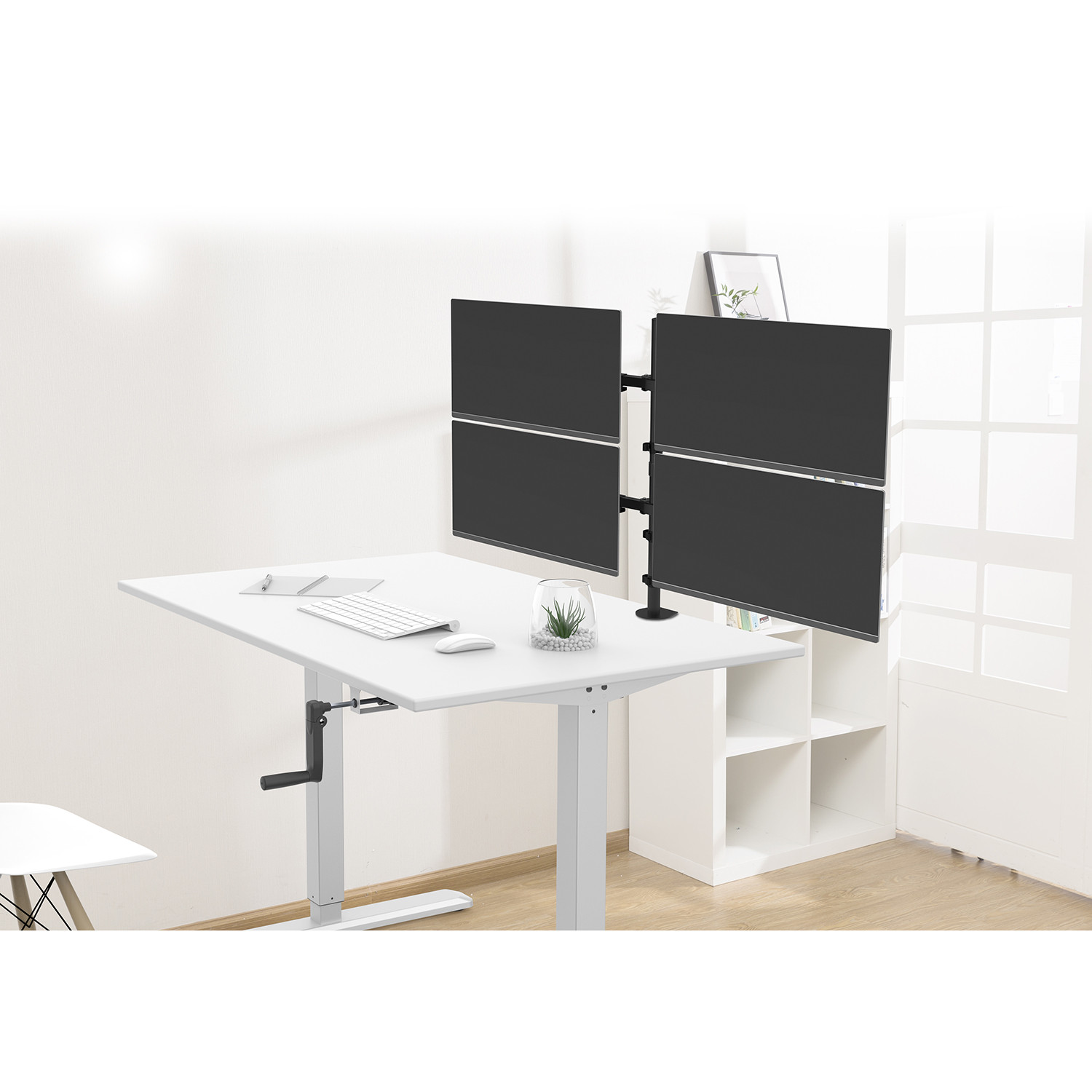 Настолна стойка за 4 монитора Ewent EW1514, до 32", VESA съвместимост - 4