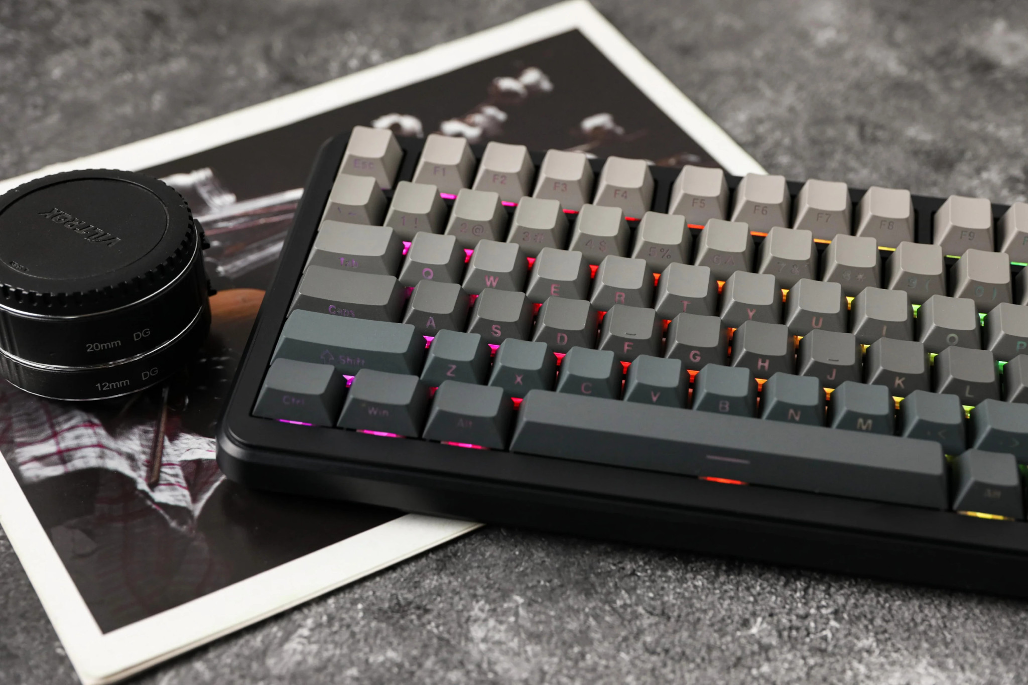 Безжична геймърска механична клавиатура Ajazz AK820 MAX, 75%, White Birch Linear суичове, PBT капачки, RGB подсветка, Triple Mode - AK820-MAX-WBS-SP - 6