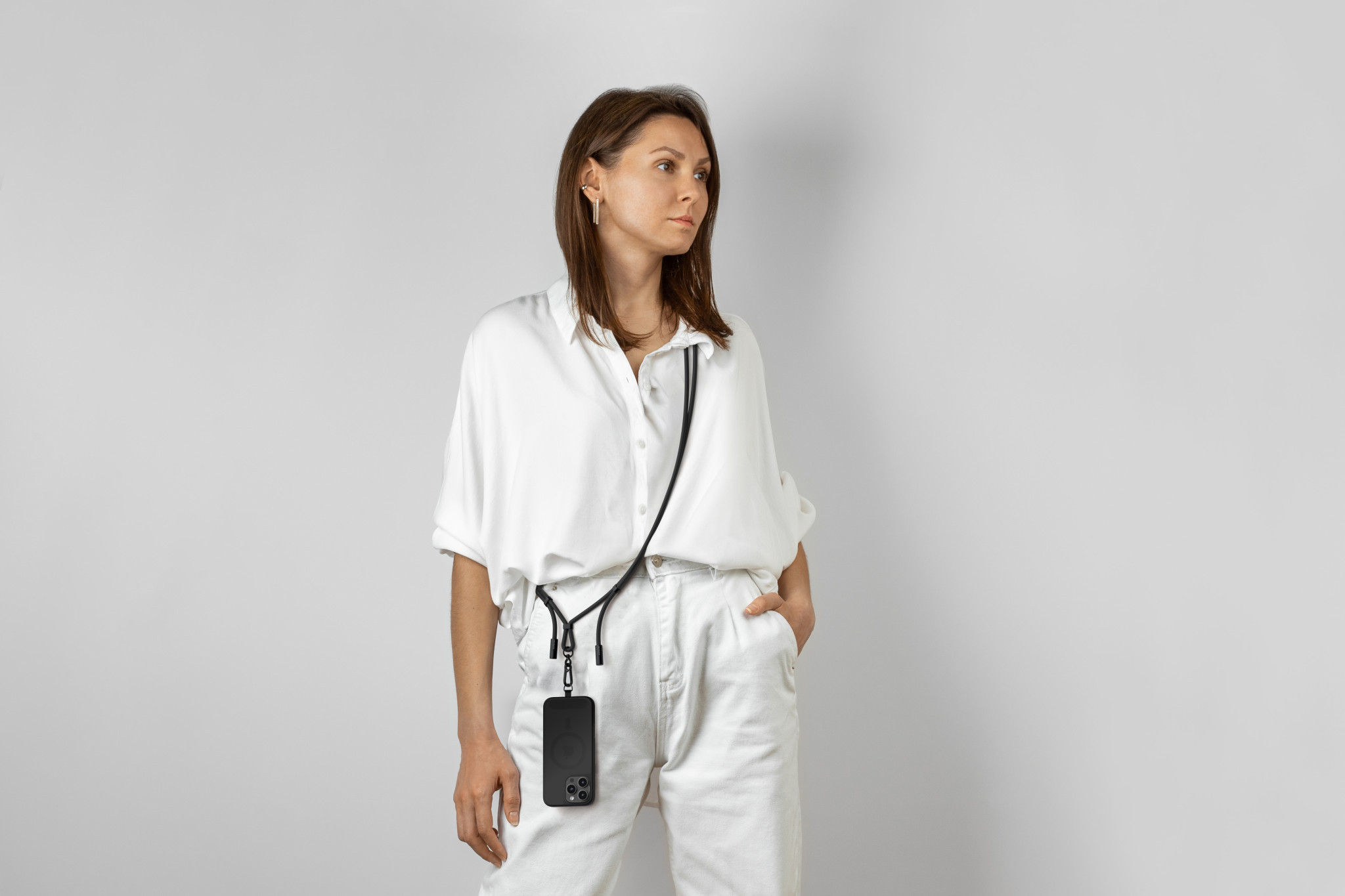 Кабел с връзка за носене Satechi OntheGo Crossbody Lanyard, черен - ST-LOTGLK - 2